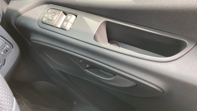 Mercedes-Benz Sprinter 315Cdi L2 Diesel Rwd 3.5t H2 Pro Van 9G-Tronic